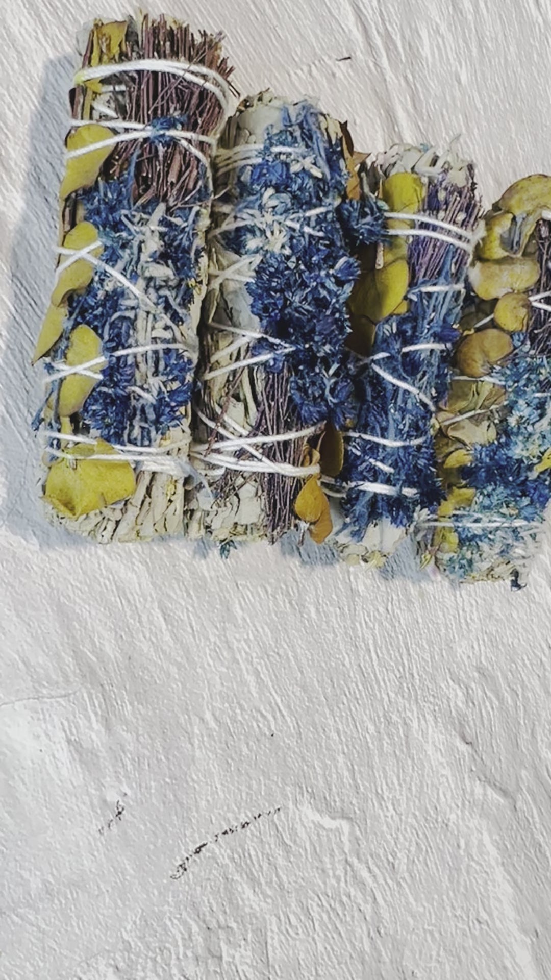 1 White Sage/ eucalyptus 4in 1 White Sage/ eucalyptus 4in
